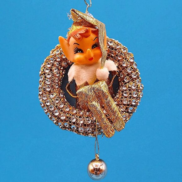 1950s Pixie Elf Knee Hugger Gold Wreath Ornament Retro Christmas Decor - Picture 4 of 11
